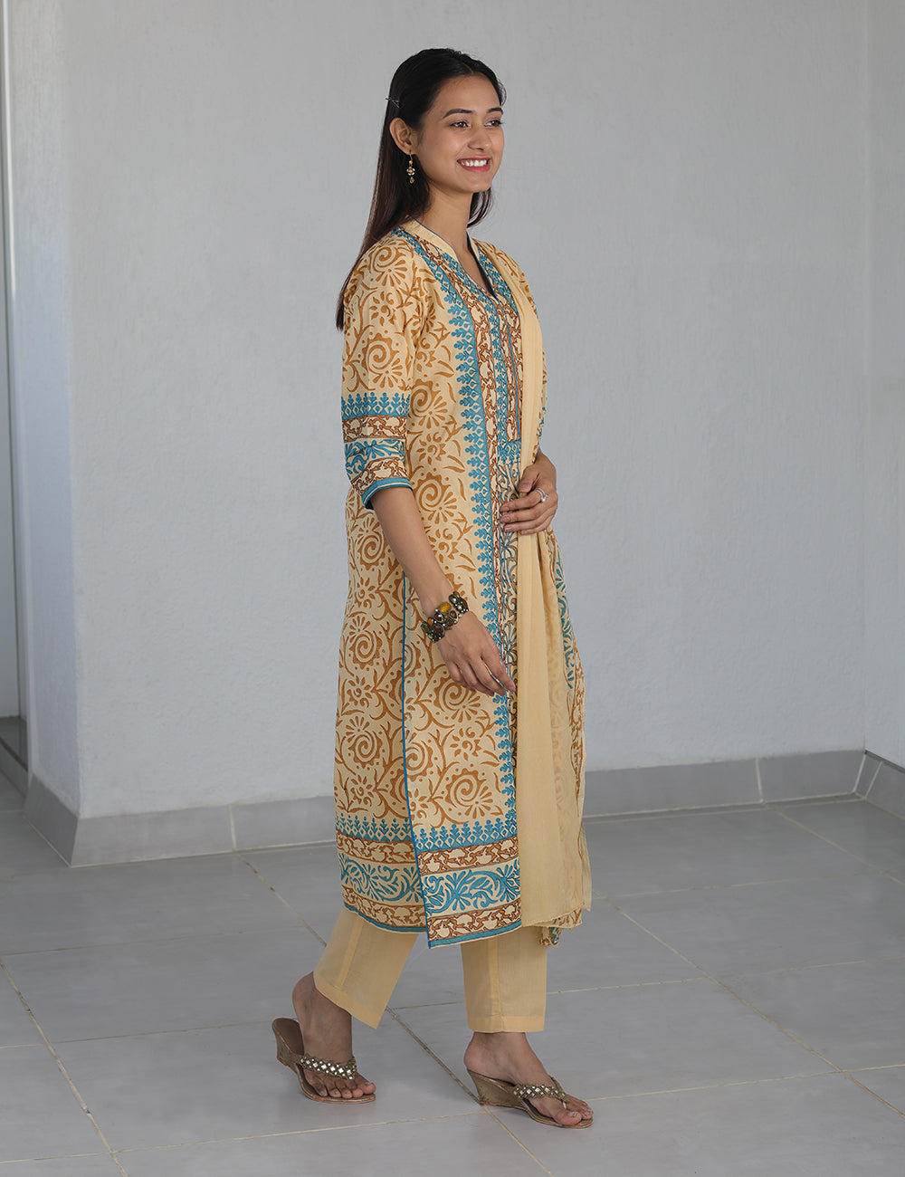 Mukta Ethnic Suit