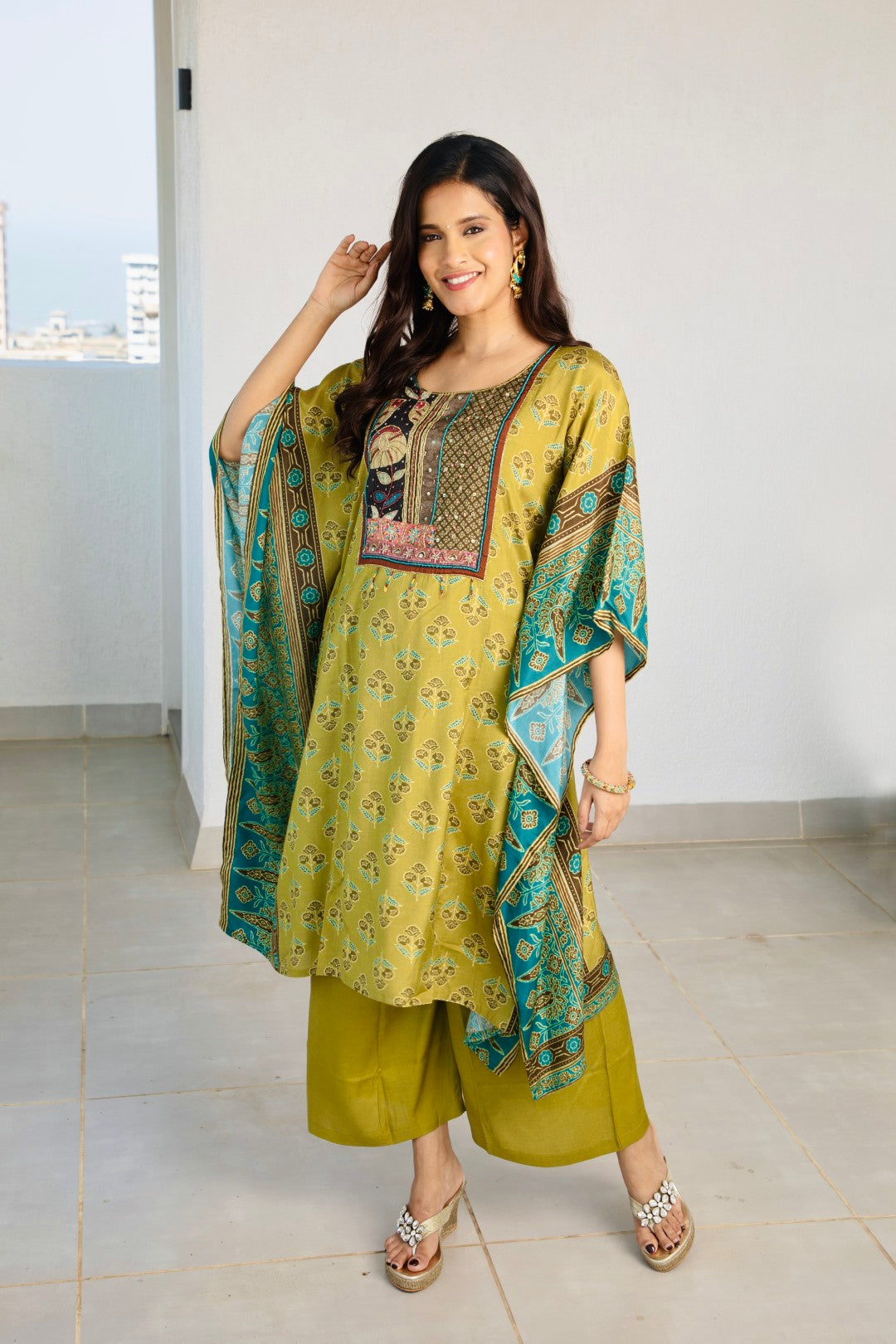 Bead Floral Kurta Pant