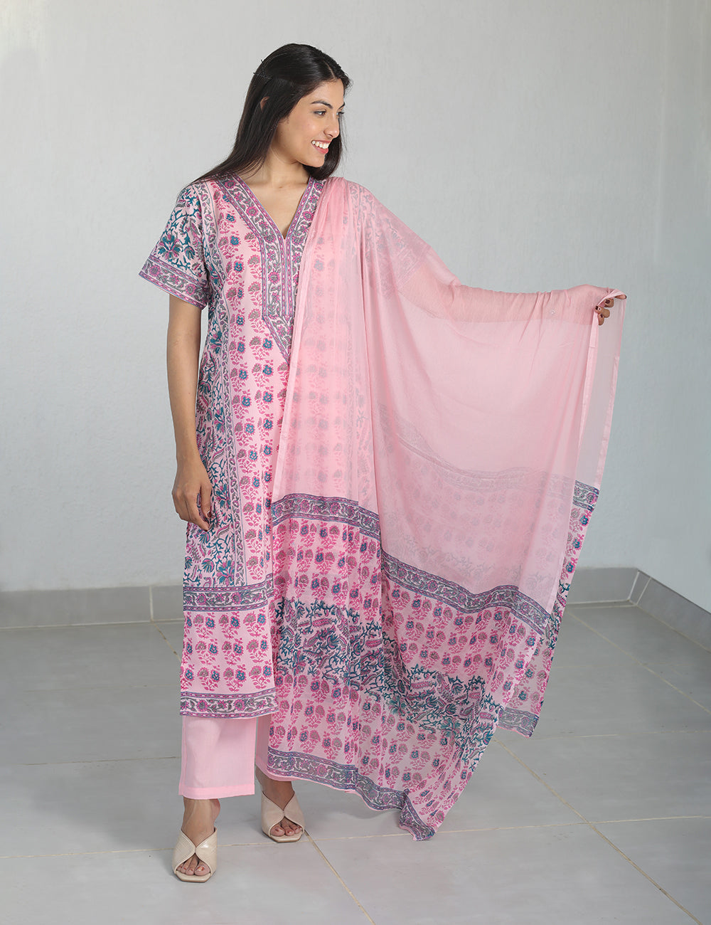 Zainab Ethnic Suit