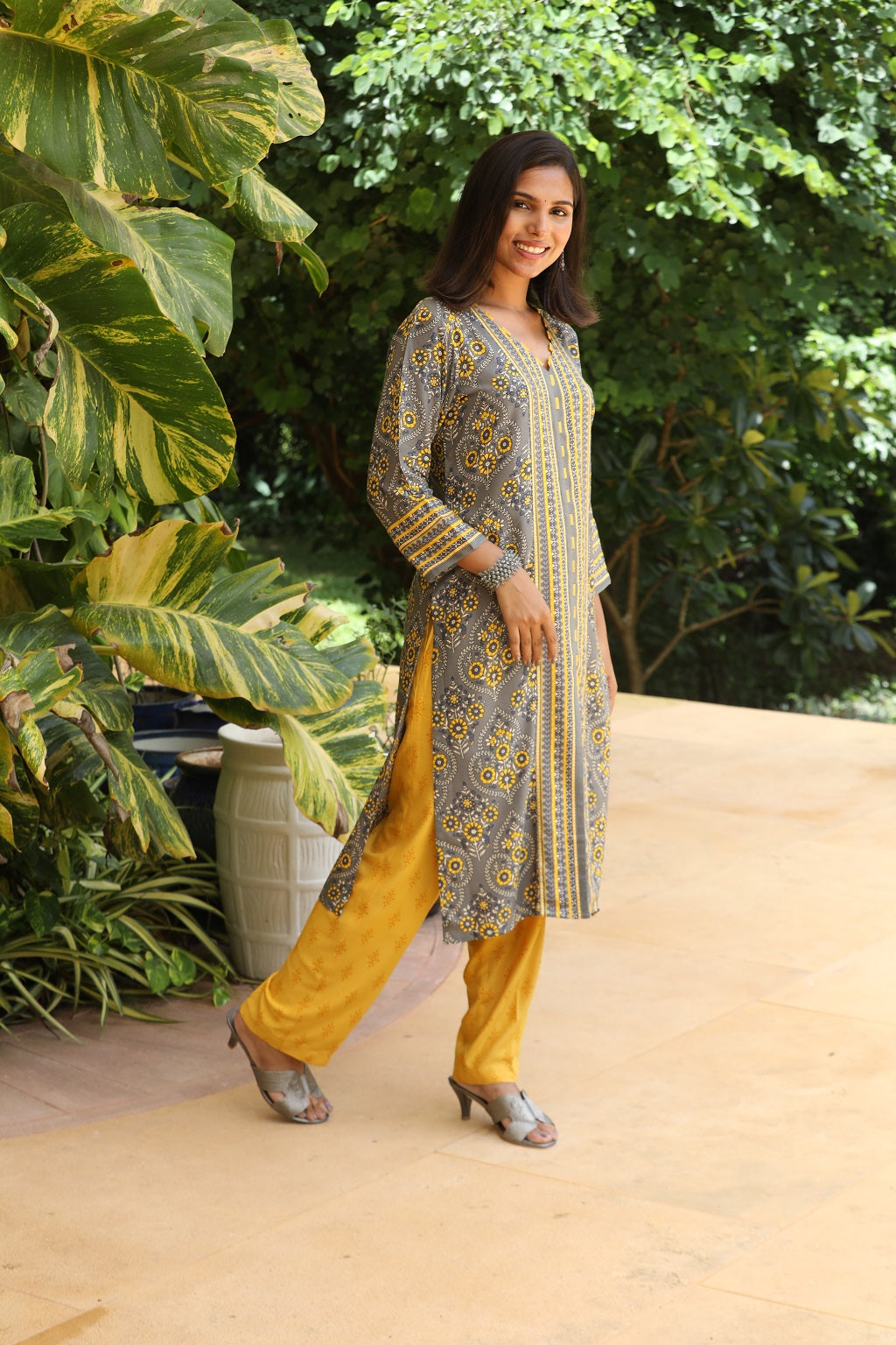 Grey Yellow Printed Ethnic Suit