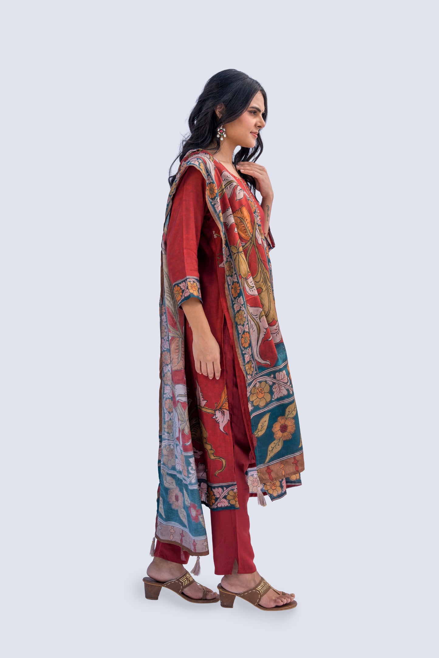 Floral Jari Embroiderey Yoke