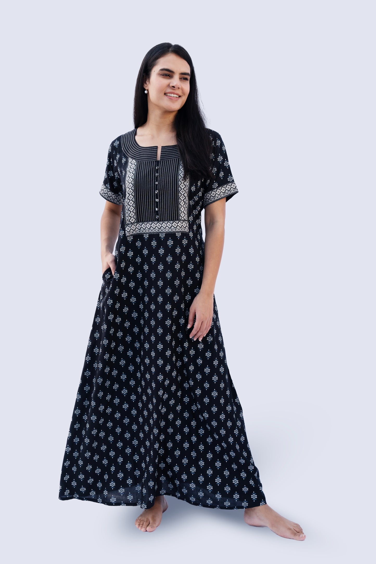 Stitch yoke/neck sleeve